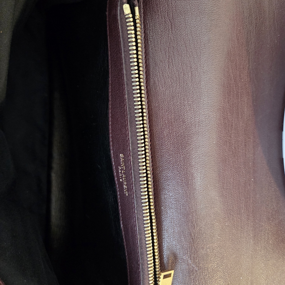 YVES SAINT LAURENT Cassandra Envelope Bag Authentic Burgundy Leather - Picture 13 of 15